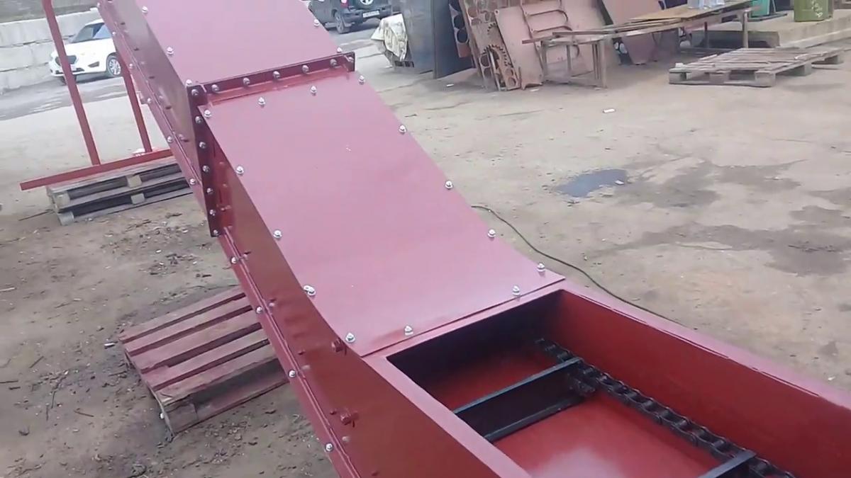 Скребковый конвейер для бумаги и опилок